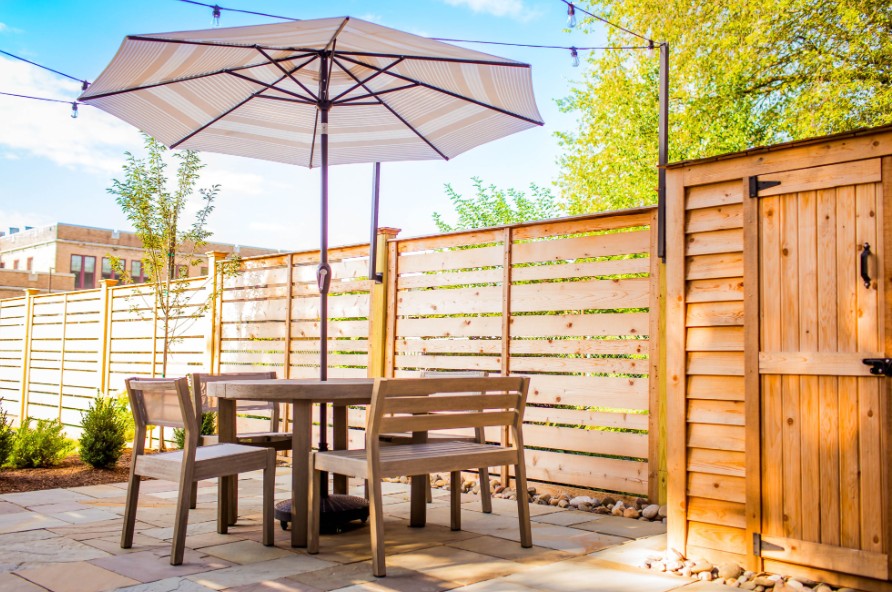 Wood Fencing vs Vinyl: Which is Right for You? Wood Fencing vs Vinyl: Which is Right for You?